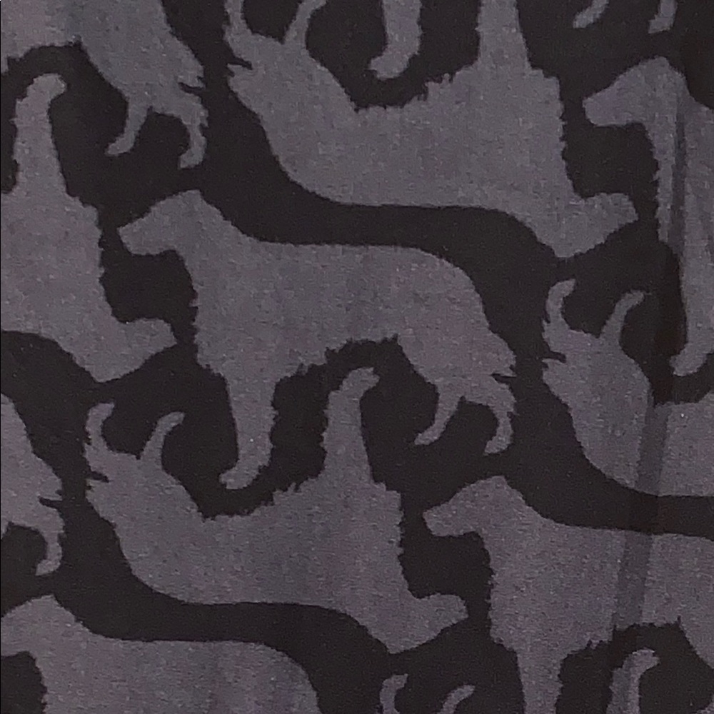 ❌SOLD❌NWT OS LLR Black & Gray Dog Printed Leggings - Picture 2 of 4